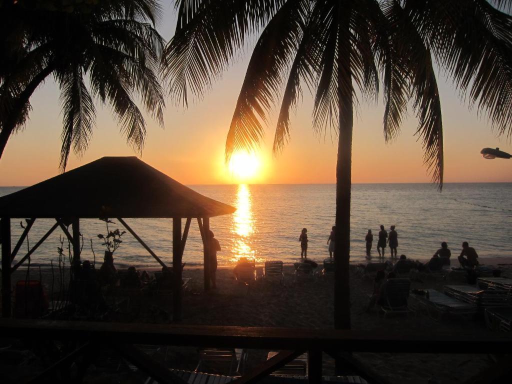 White Sands Negril Esterno foto